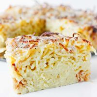 Caramelized Onion Spaghetti Pie | SoupAddict.com