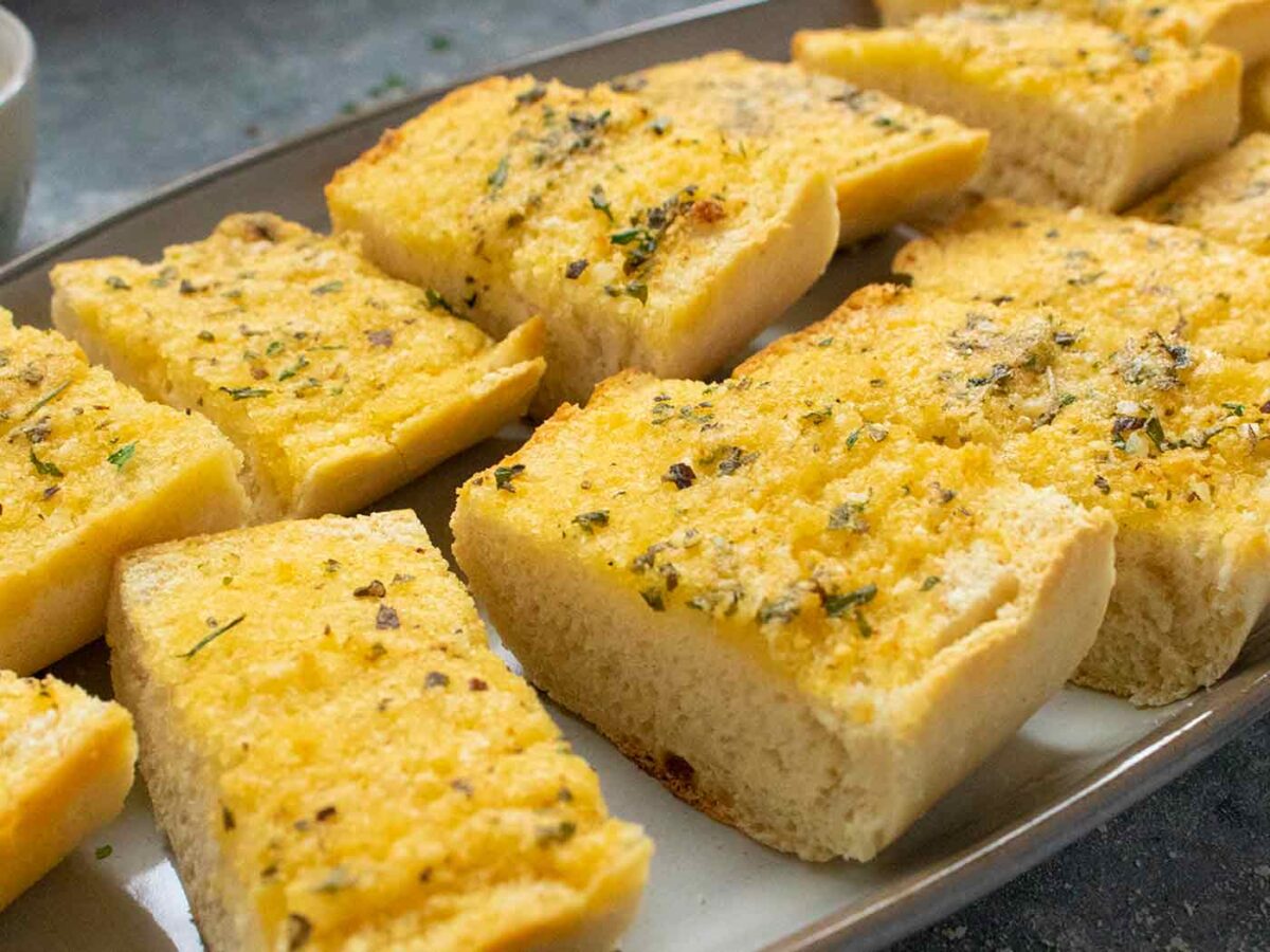 Easy homemade garlic bread on a serving plate.