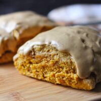 Pumpkin Spice Scones | SoupAddict.com